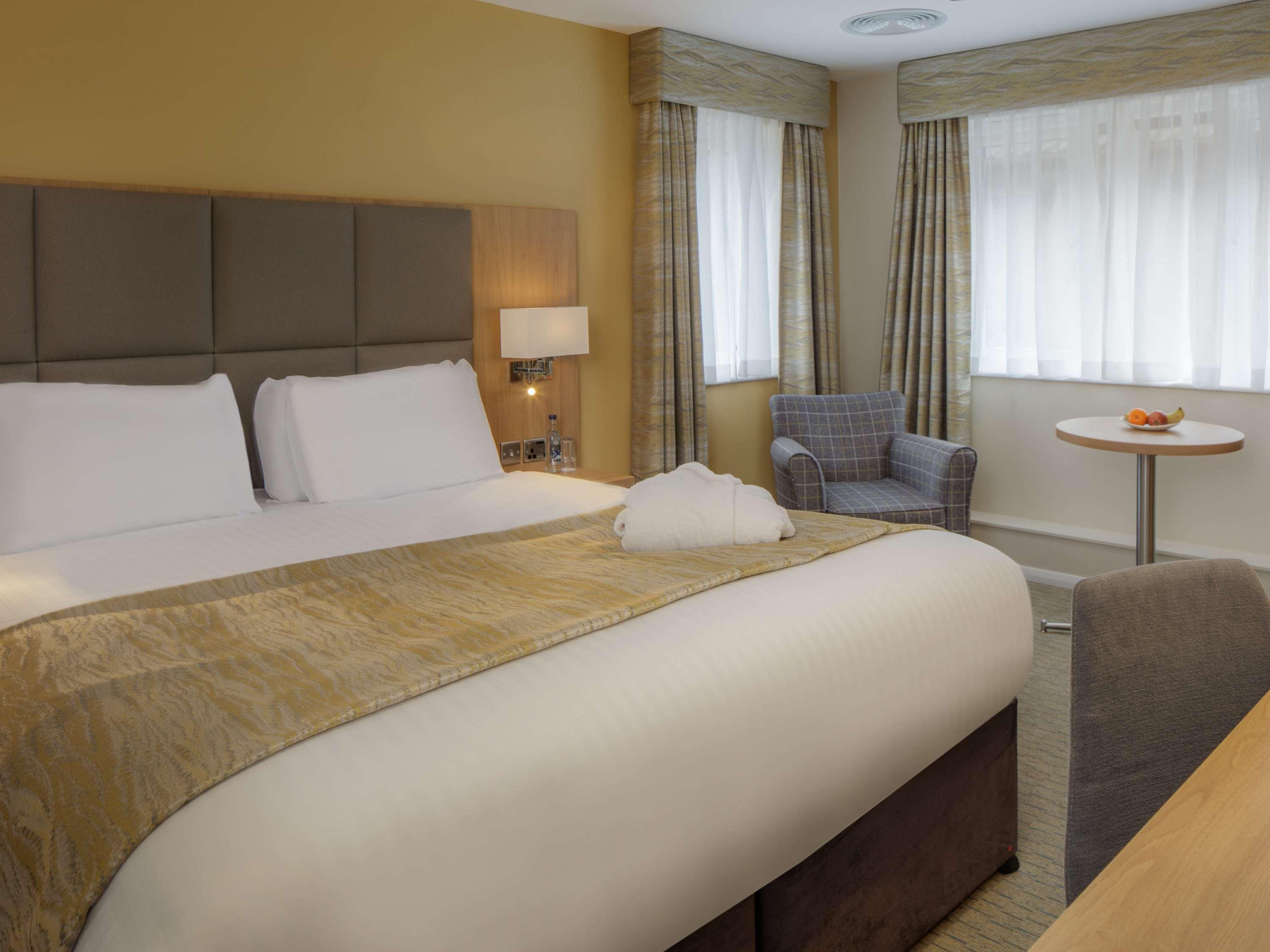 Mercure Hatfield Oak Hotel Esterno foto