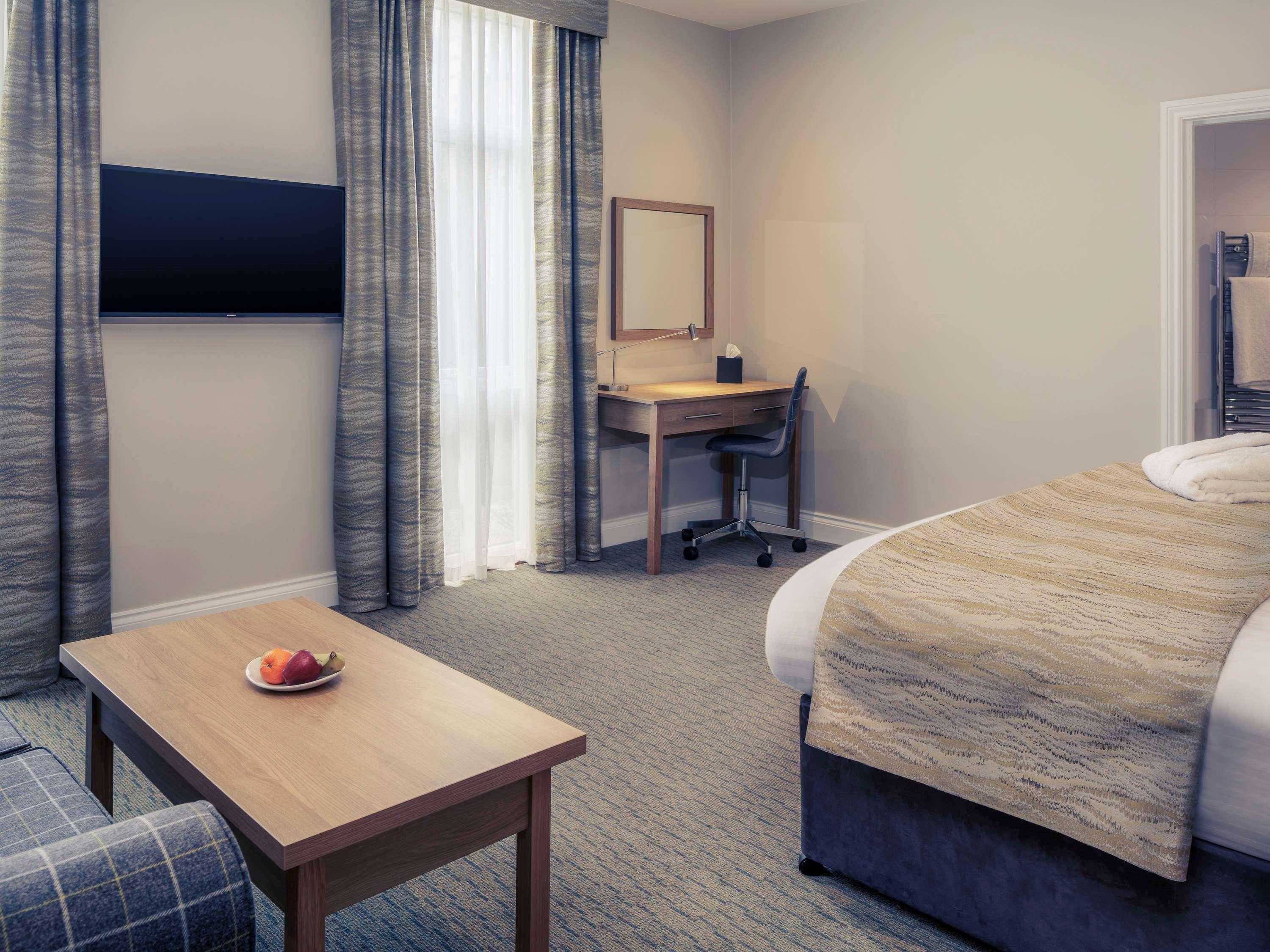 Mercure Hatfield Oak Hotel Esterno foto