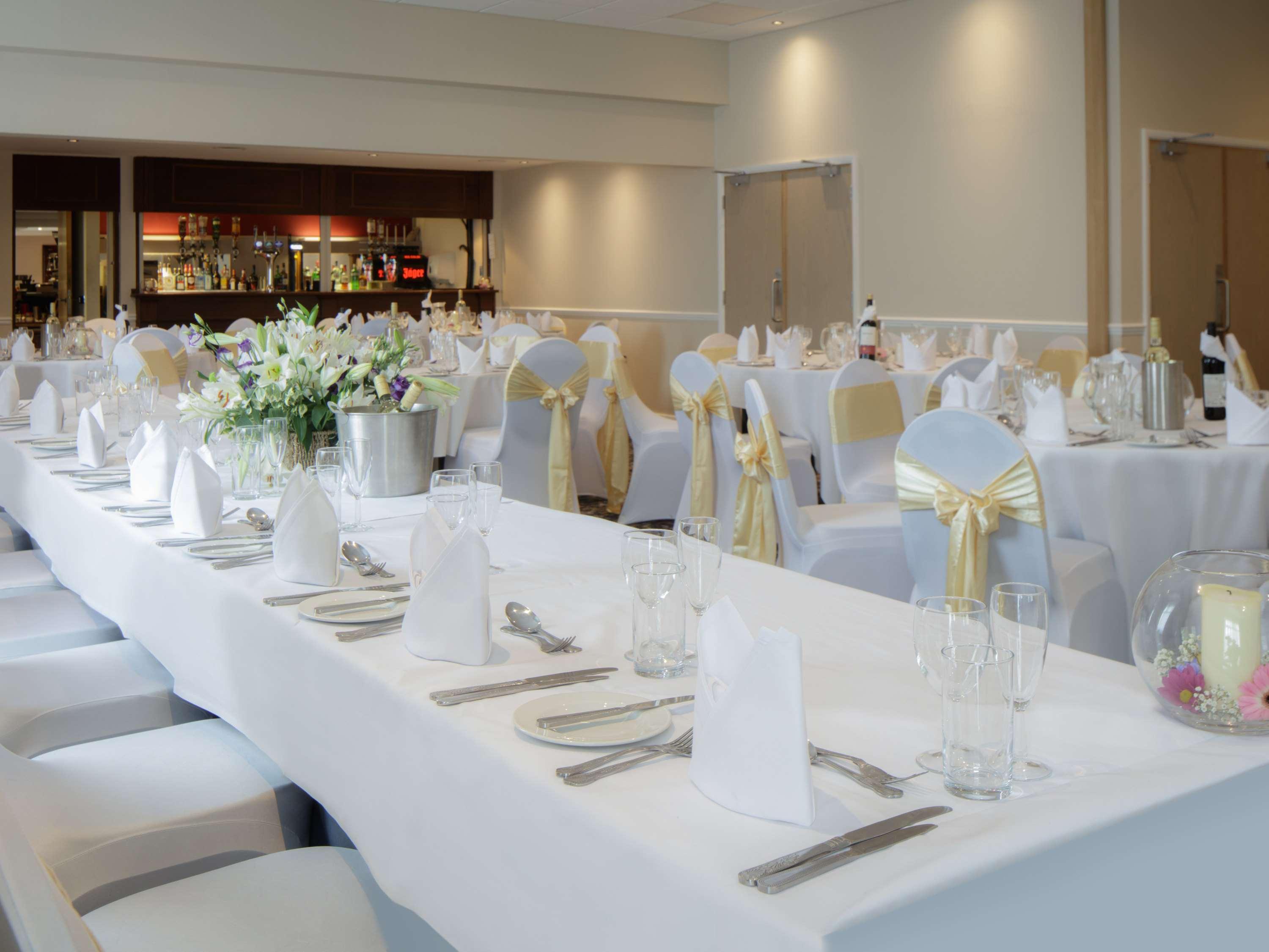 Mercure Hatfield Oak Hotel Esterno foto
