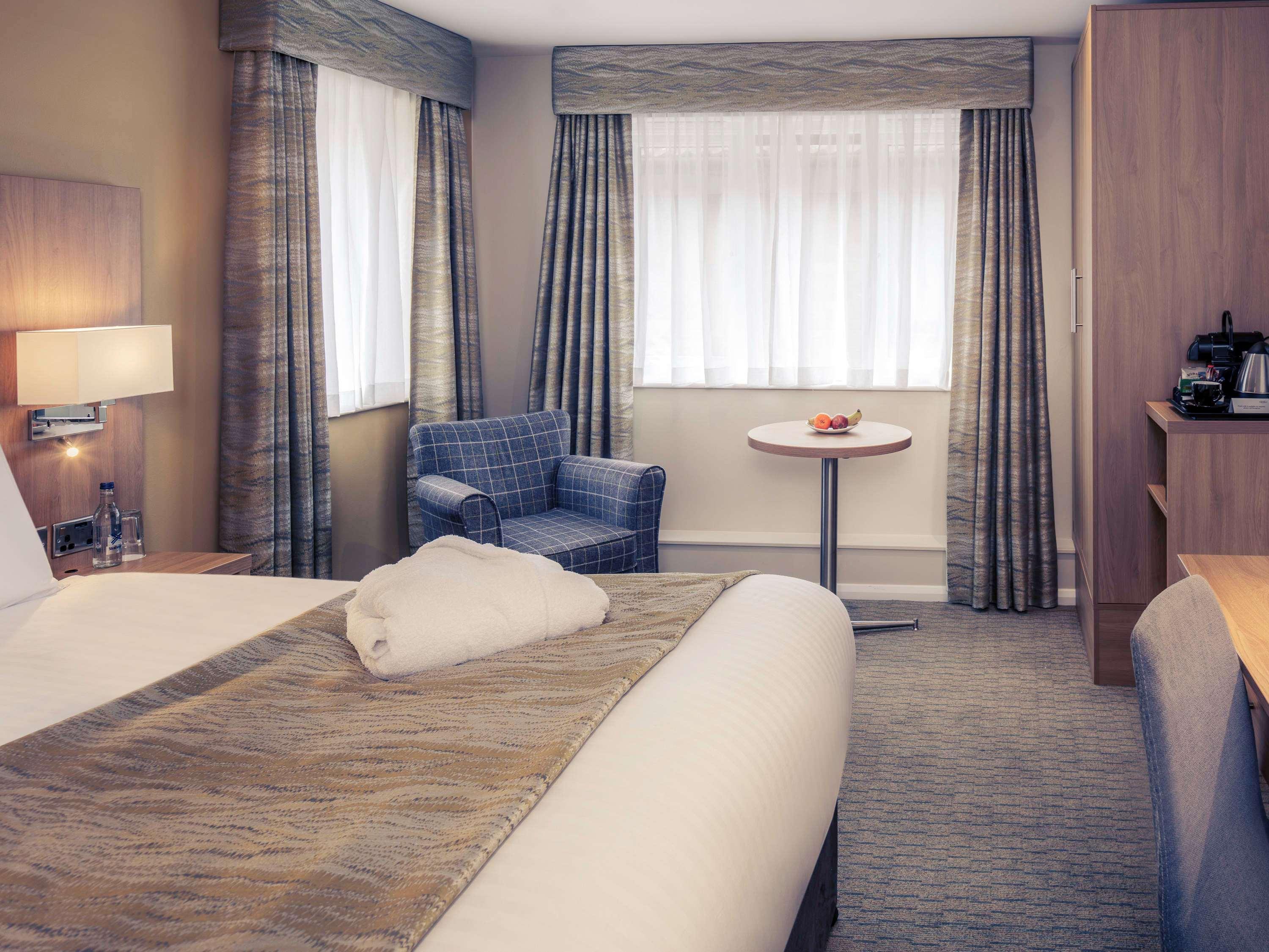 Mercure Hatfield Oak Hotel Esterno foto