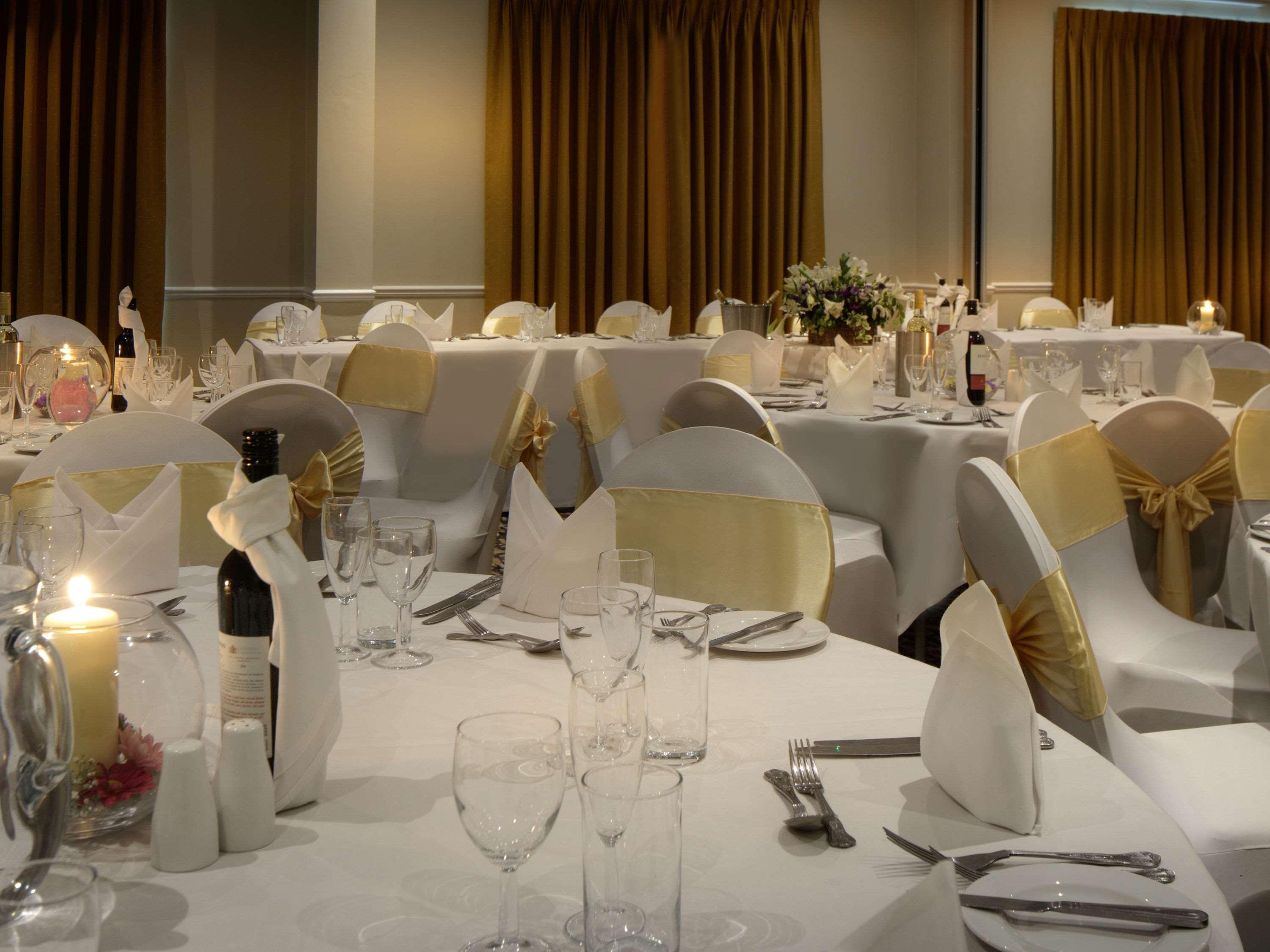 Mercure Hatfield Oak Hotel Esterno foto