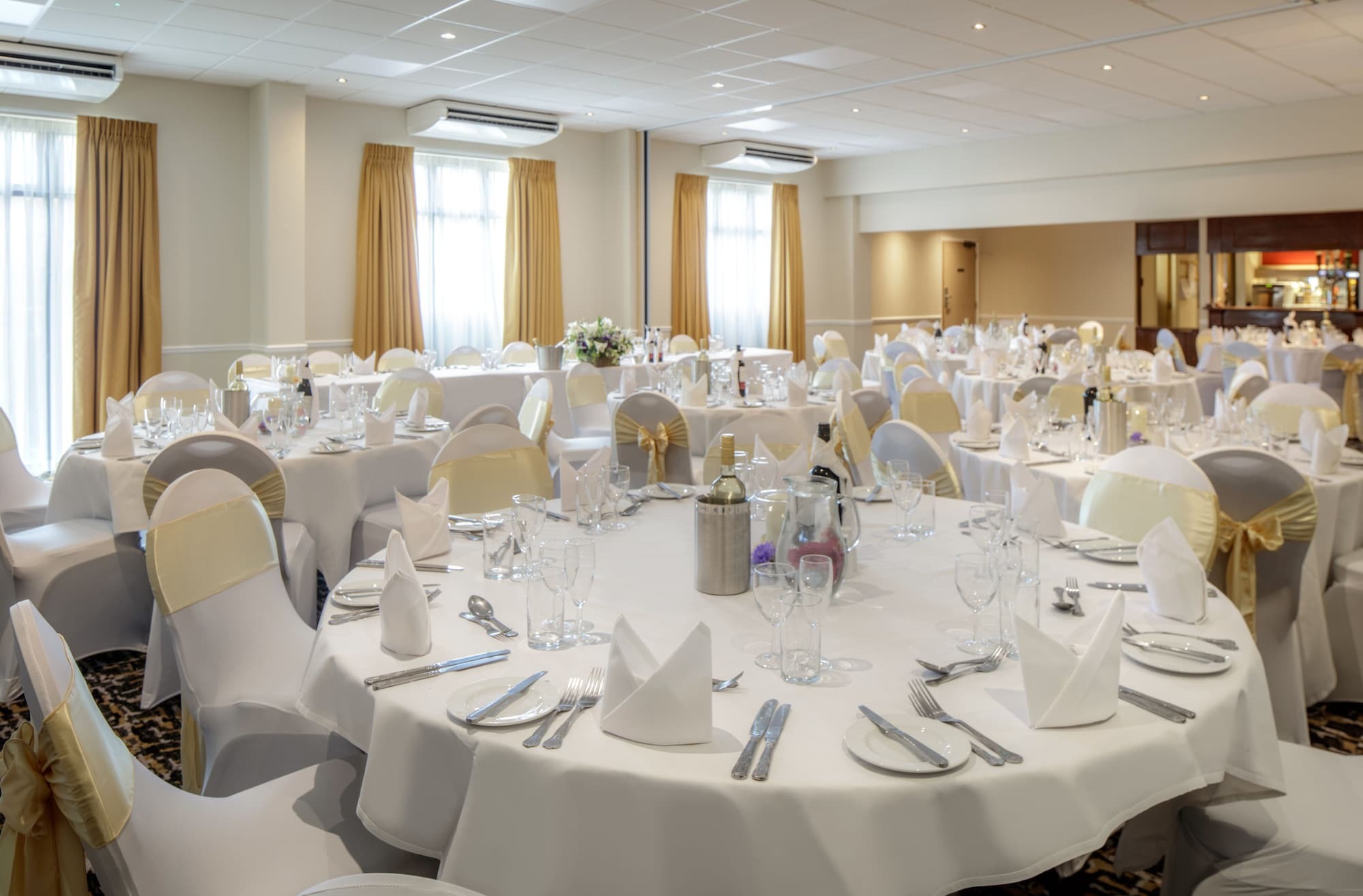 Mercure Hatfield Oak Hotel Esterno foto